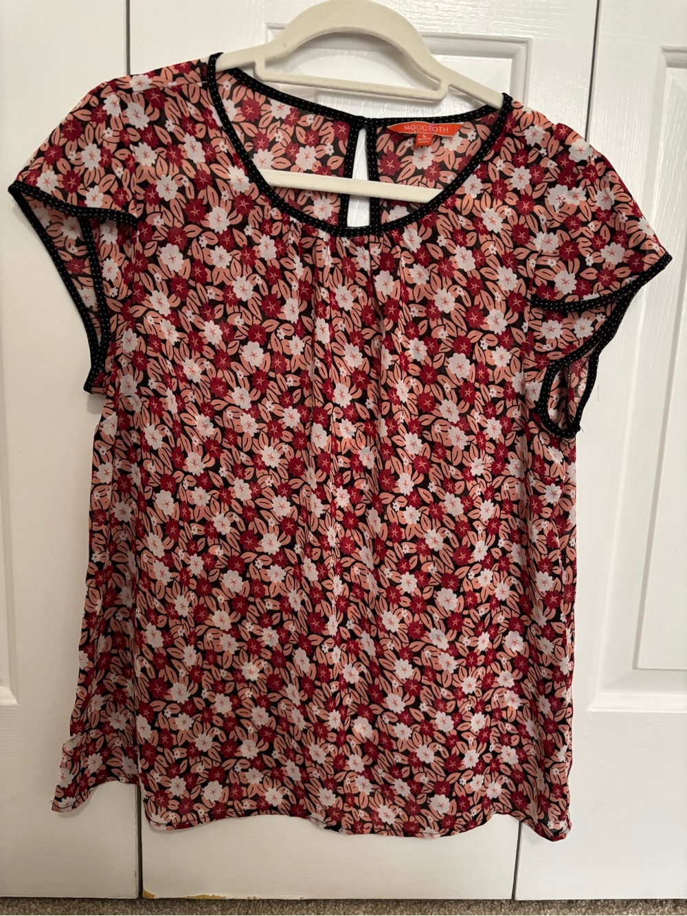 Modcloth Red & Pink Floral Flutter-Sleeve Blouse - Picture 3 of 5